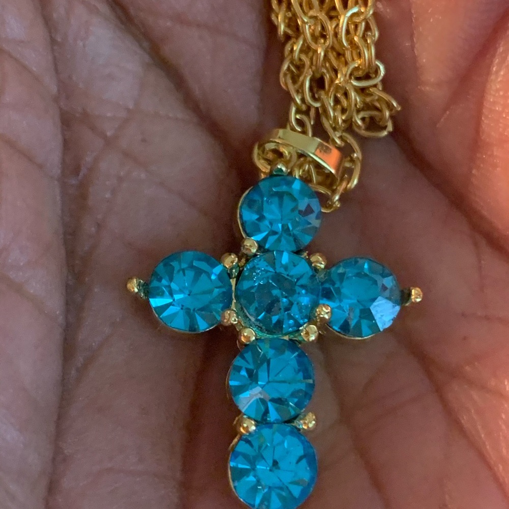 Cross Pendant - Picture 3 of 4
